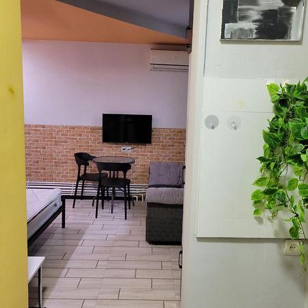 Hotel Мини Дом Целиком Около Мед Центра Астхик à Erévan Extérieur photo