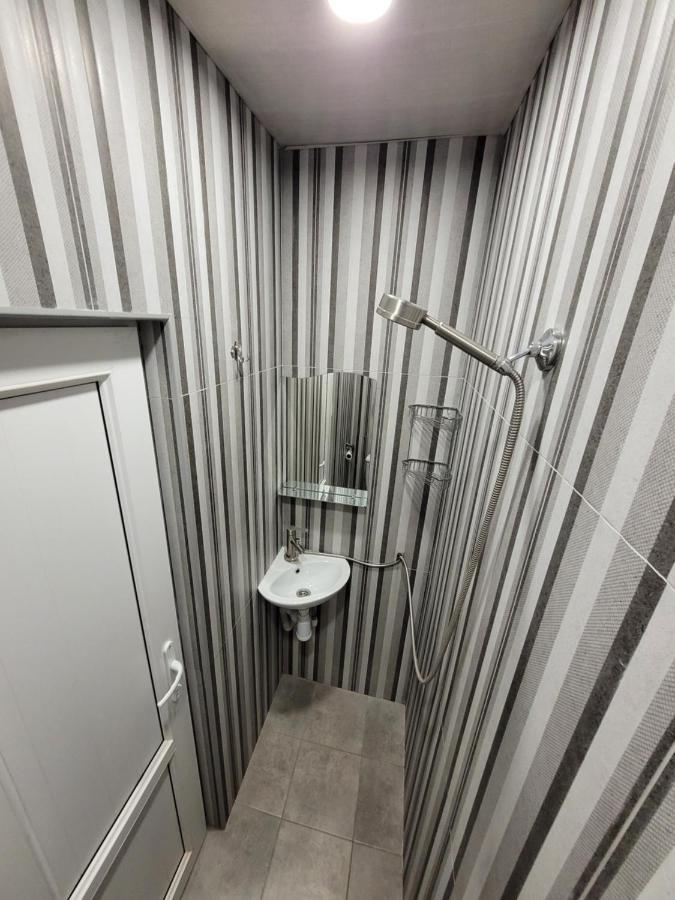 Hotel Мини Дом Целиком Около Мед Центра Астхик à Erévan Extérieur photo