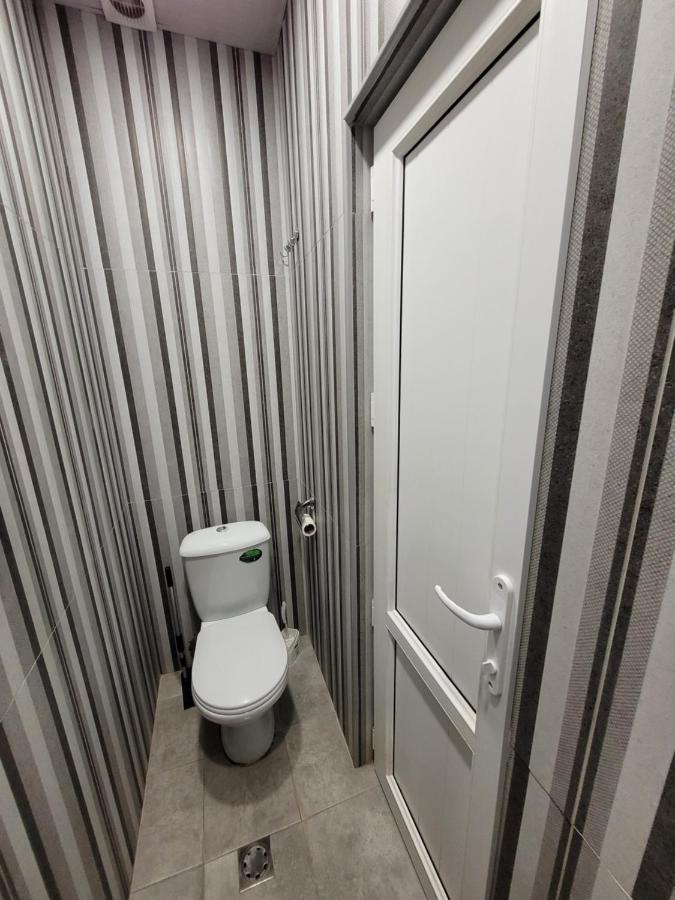 Hotel Мини Дом Целиком Около Мед Центра Астхик à Erévan Extérieur photo