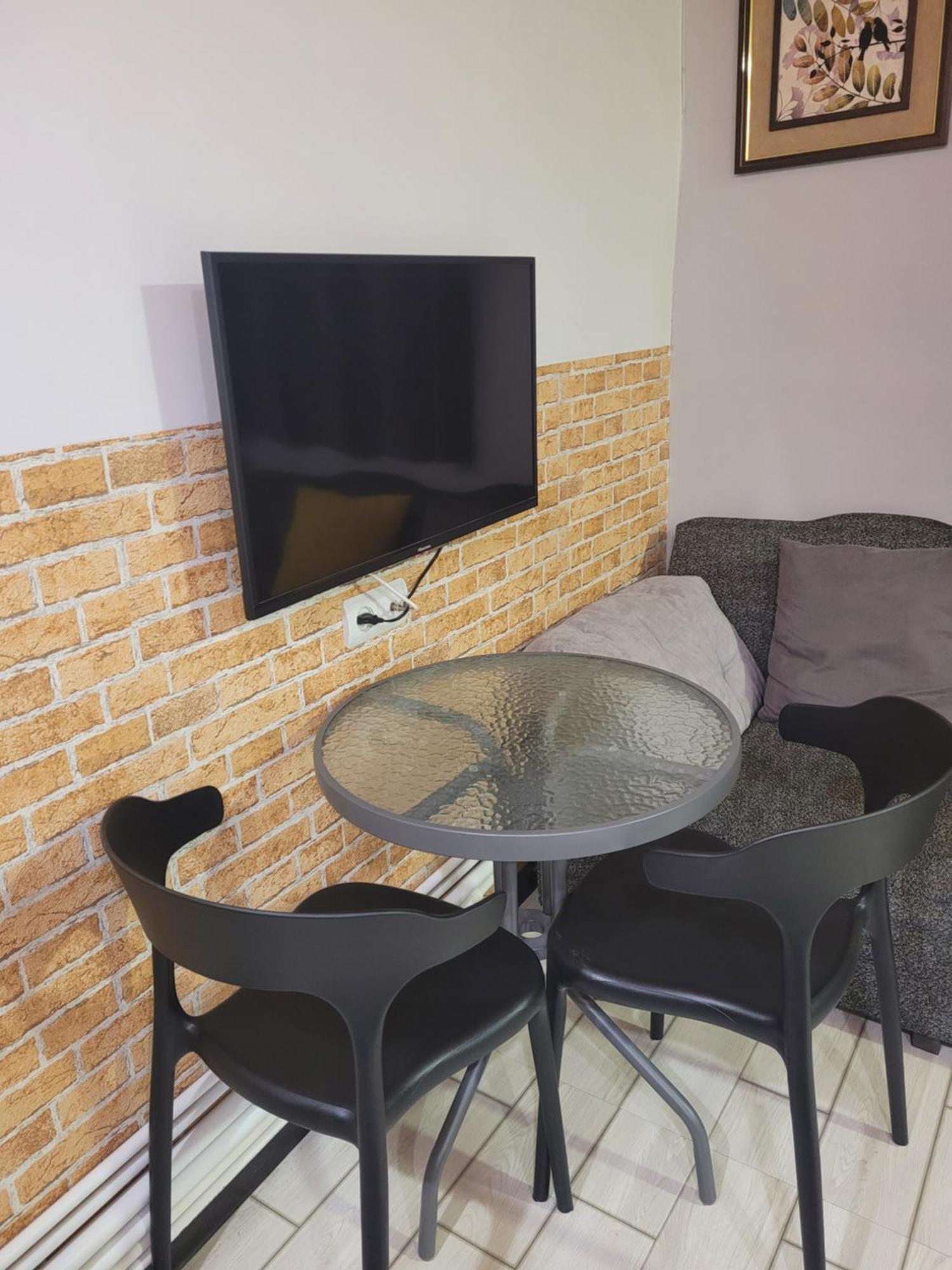 Hotel Мини Дом Целиком Около Мед Центра Астхик à Erévan Extérieur photo